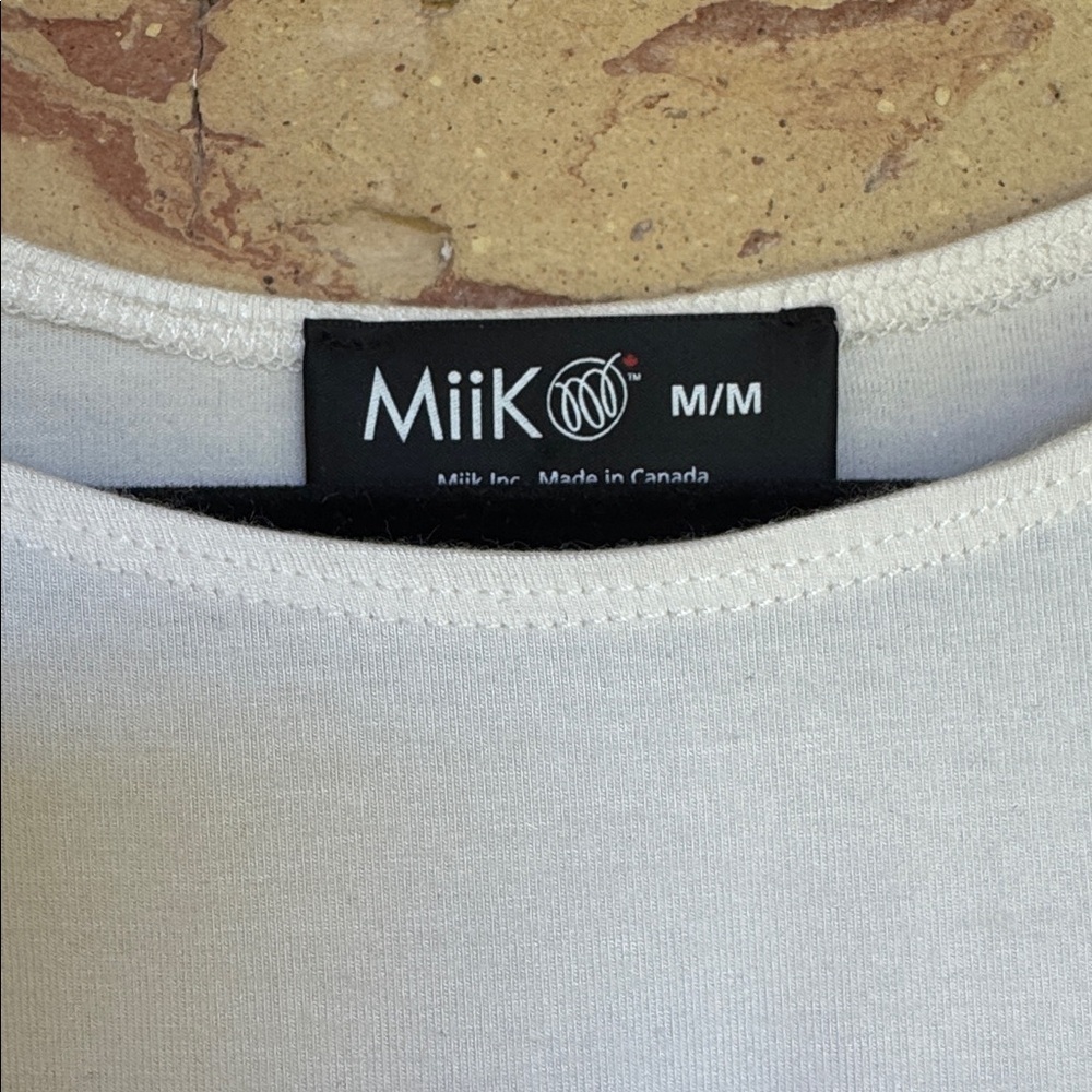 New Miik 🇨🇦 Women's Cream Top - Picture 2 of 6